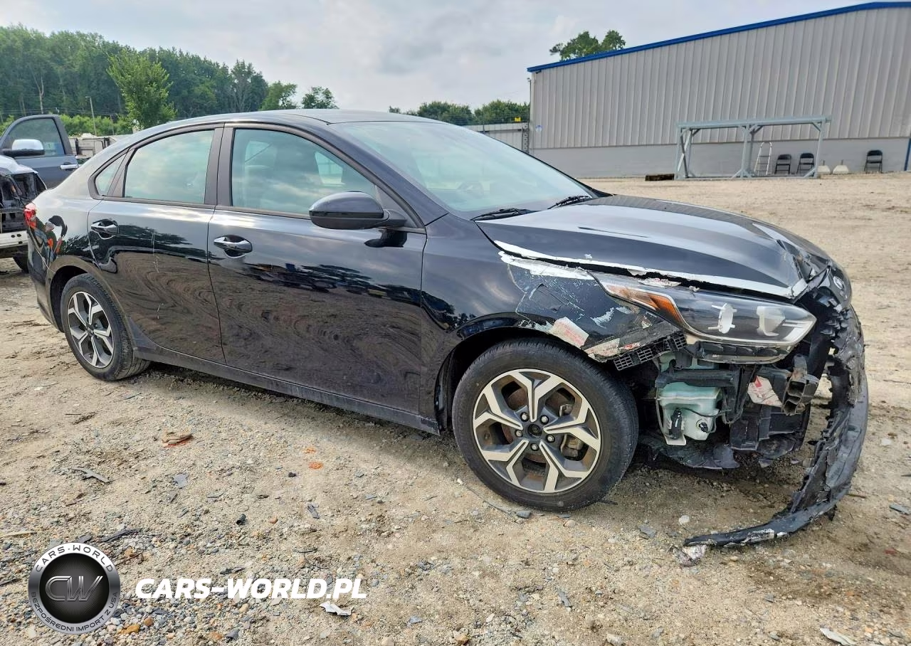 2021 Kia Forte Lxs VIN:3KPF24ADXME373038 - 4