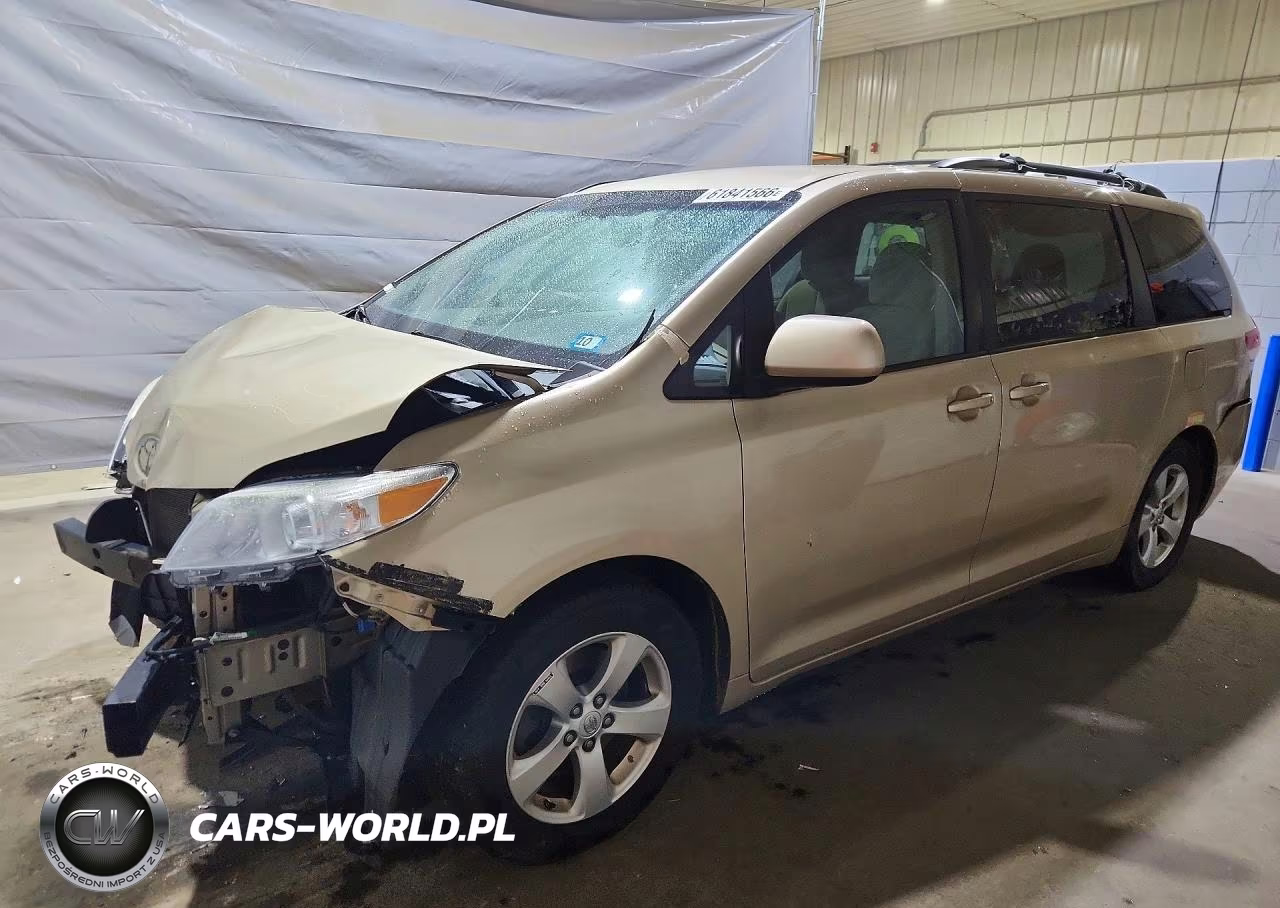 2013 Toyota Sienna Le