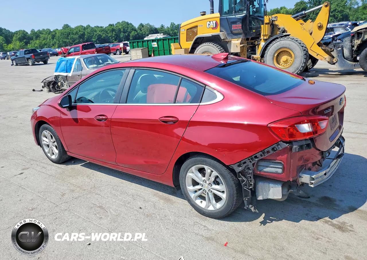 2019 Chevrolet Cruze Lt VIN:1G1BE5SM2K7141839 - 2
