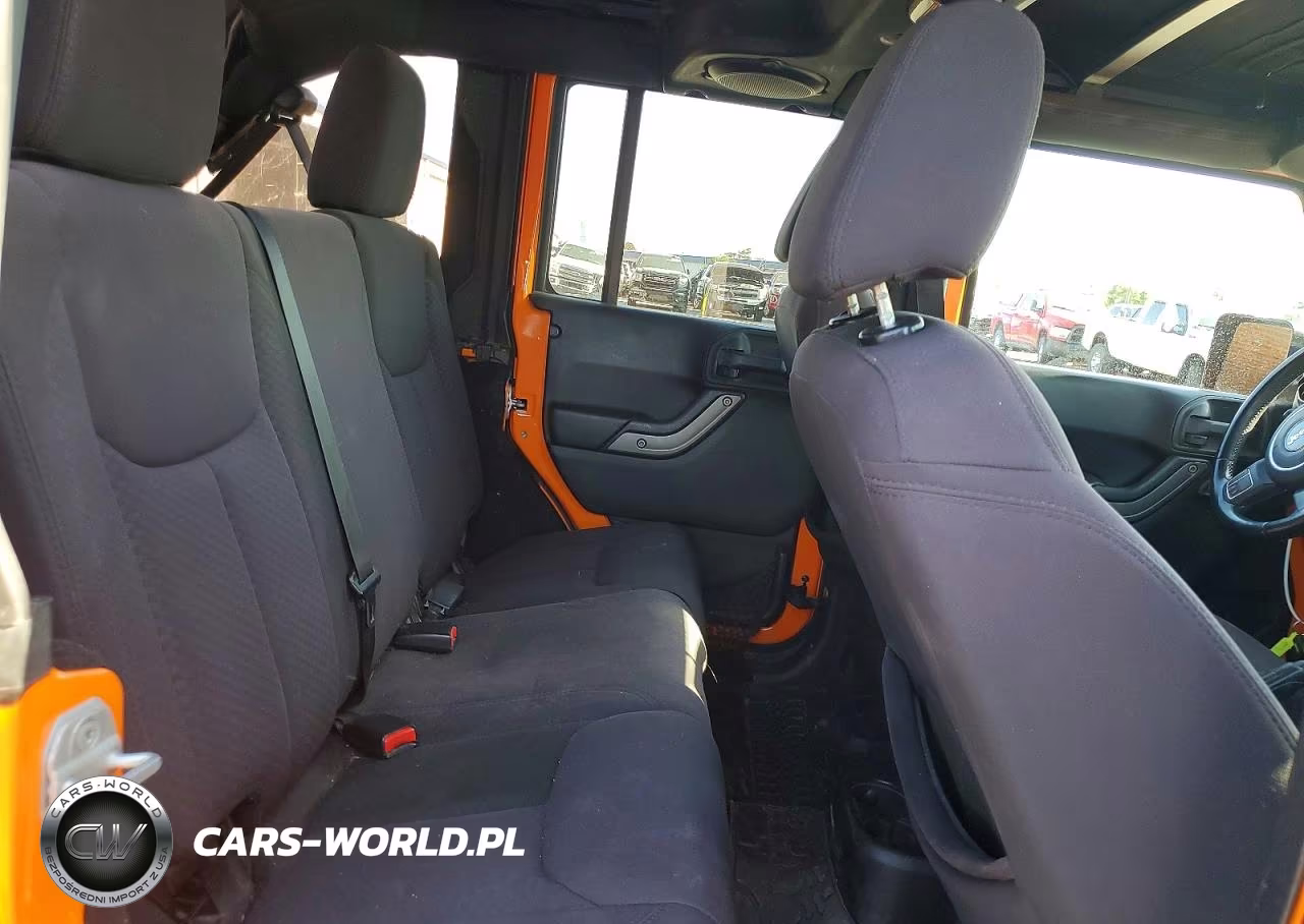 2013 Jeep Wrangler Unlimited Sport VIN:1C4BJWDG5DL520568 - 11