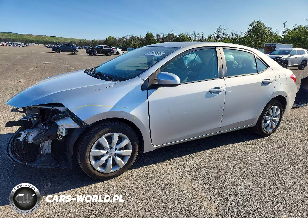 2015 Toyota Corolla Le – zdjęcie 1 z 13