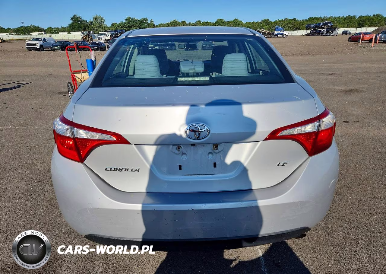 2015 Toyota Corolla Le VIN:2T1BURHE1FC331525 - 6