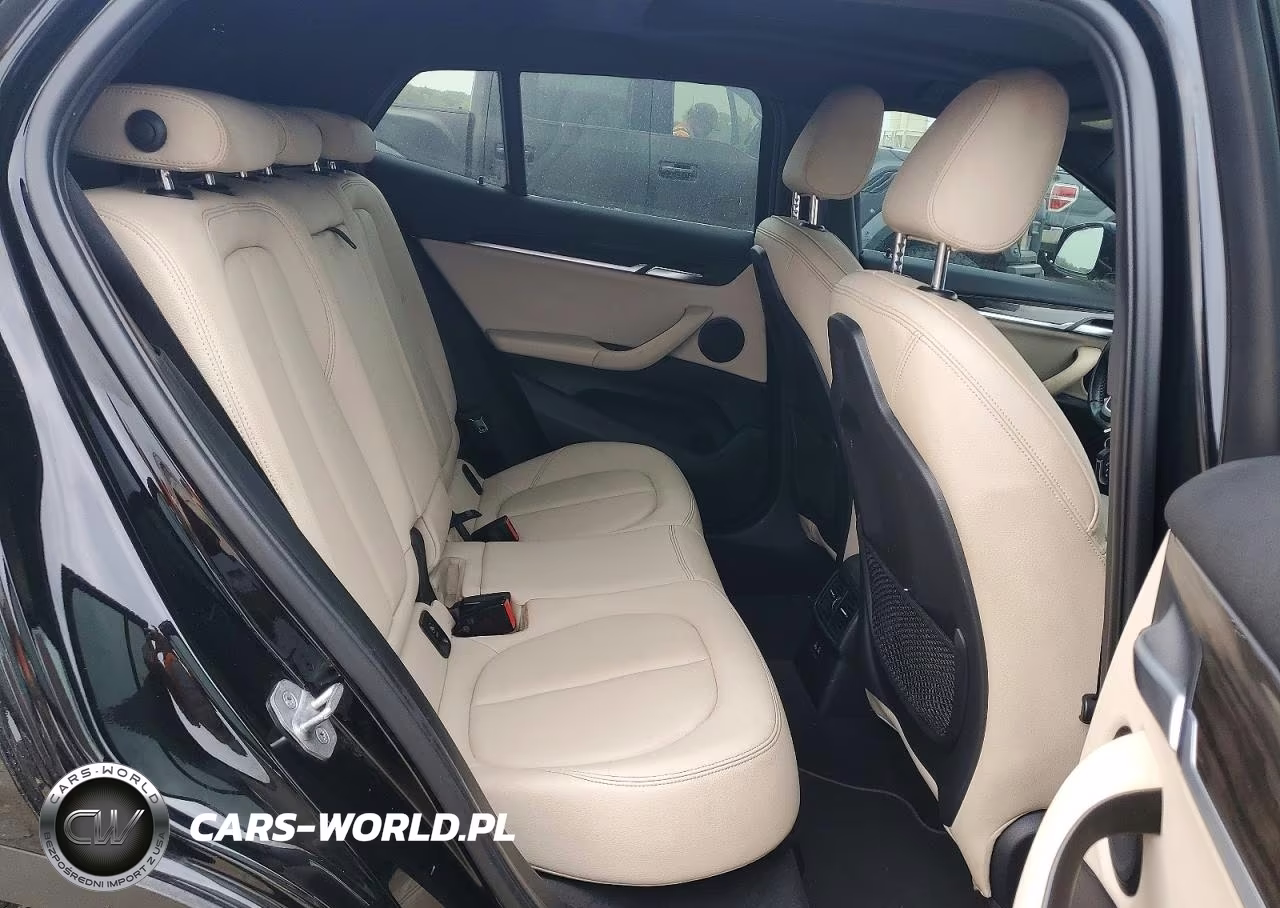 2018 BMW X2 xDrive28I VIN:WBXYJ5C39JEF81768 - 10