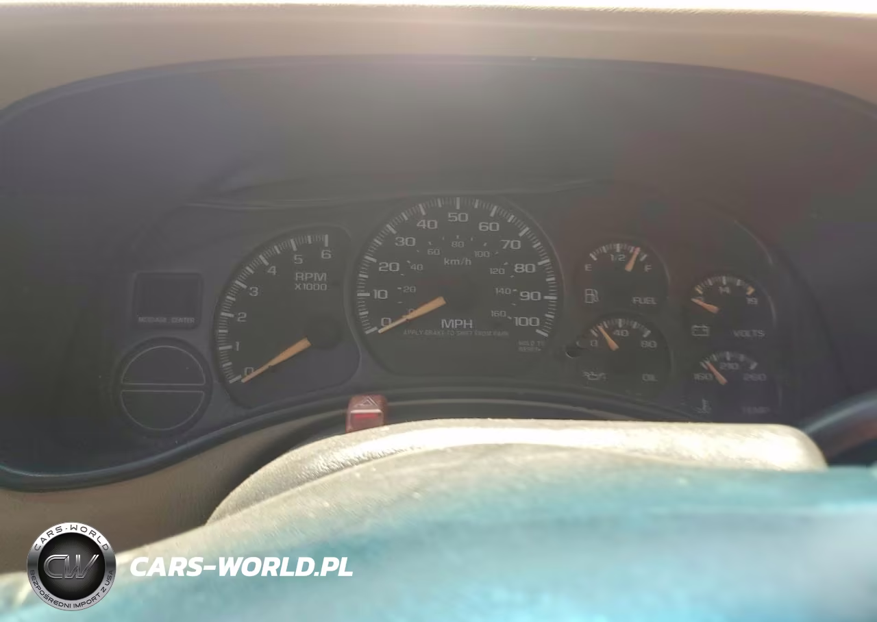 2001 Chevrolet Silverado C1500 VIN:2GCEC19V111188020 - 9
