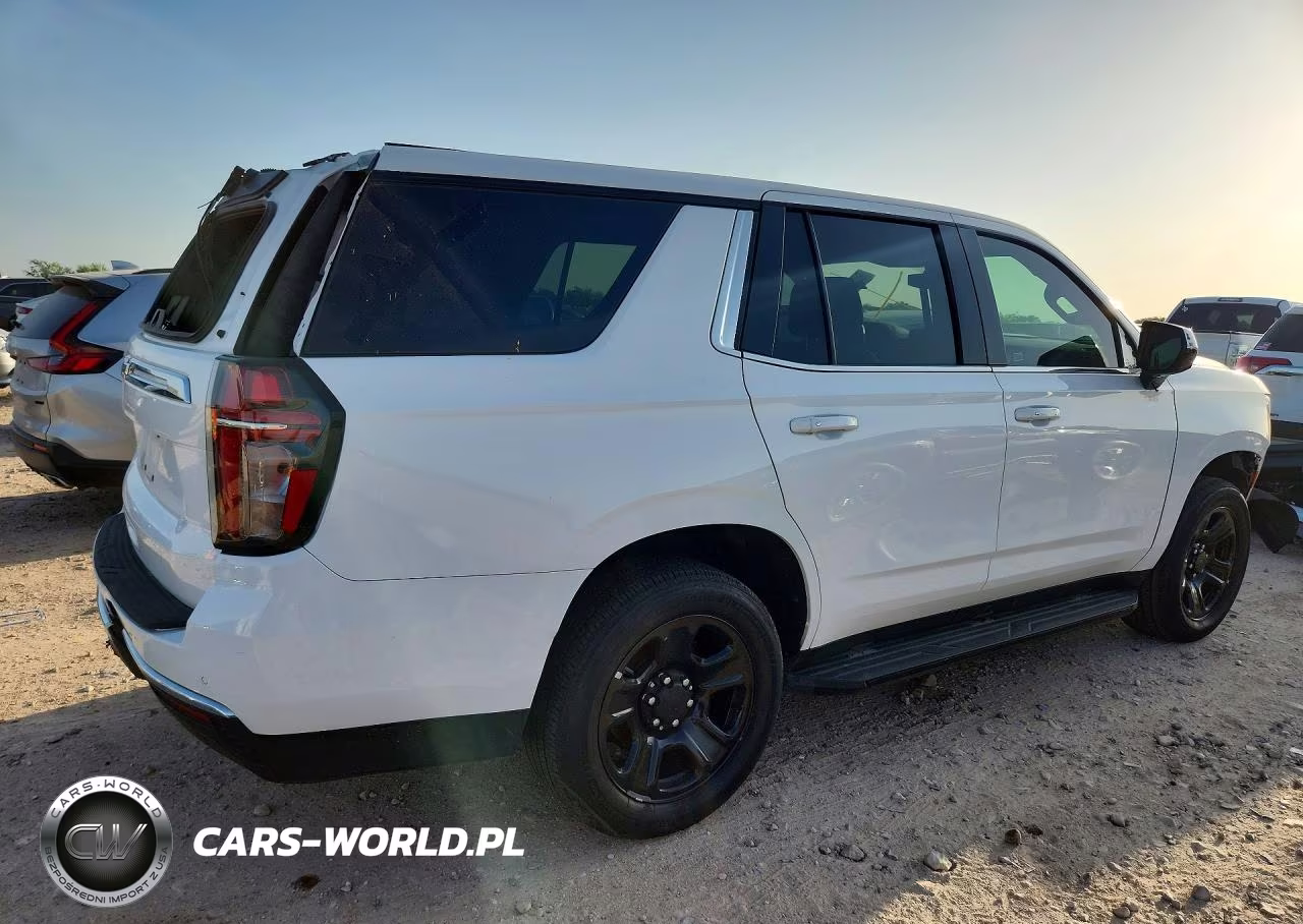 2023 Chevrolet Tahoe C1500 VIN:1GNSCLED2PR520582 - 3