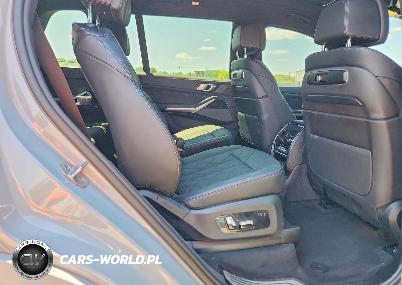 2025 BMW X7 xDrive40I VIN:5UX23EM06S9X20648 - 11