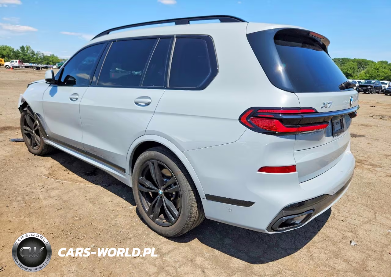 2025 BMW X7 xDrive40I VIN:5UX23EM06S9X20648 - 2