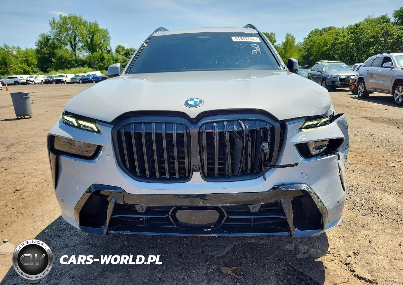 2025 BMW X7 xDrive40I VIN:5UX23EM06S9X20648 - 5