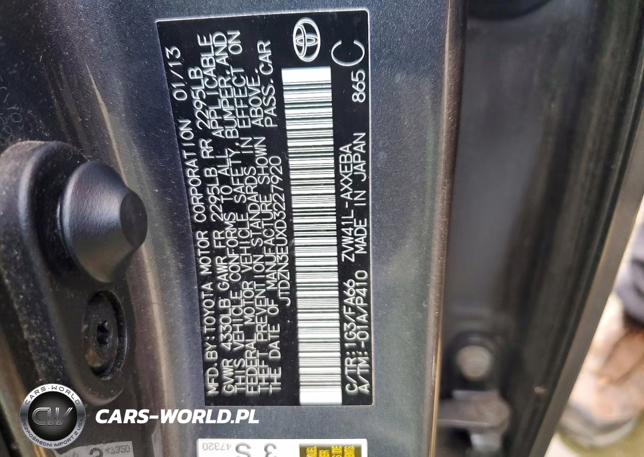 2013 Toyota Prius V Three VIN:JTDZN3EUXD3227920 - 12