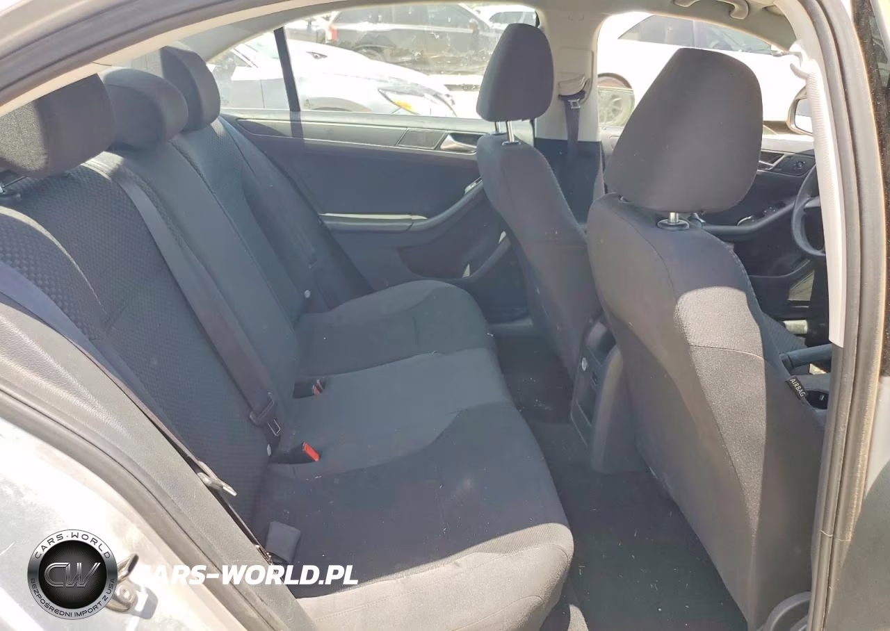 2014 Volkswagen Jetta VIN:3VW2K7AJ2EM304421 - 10