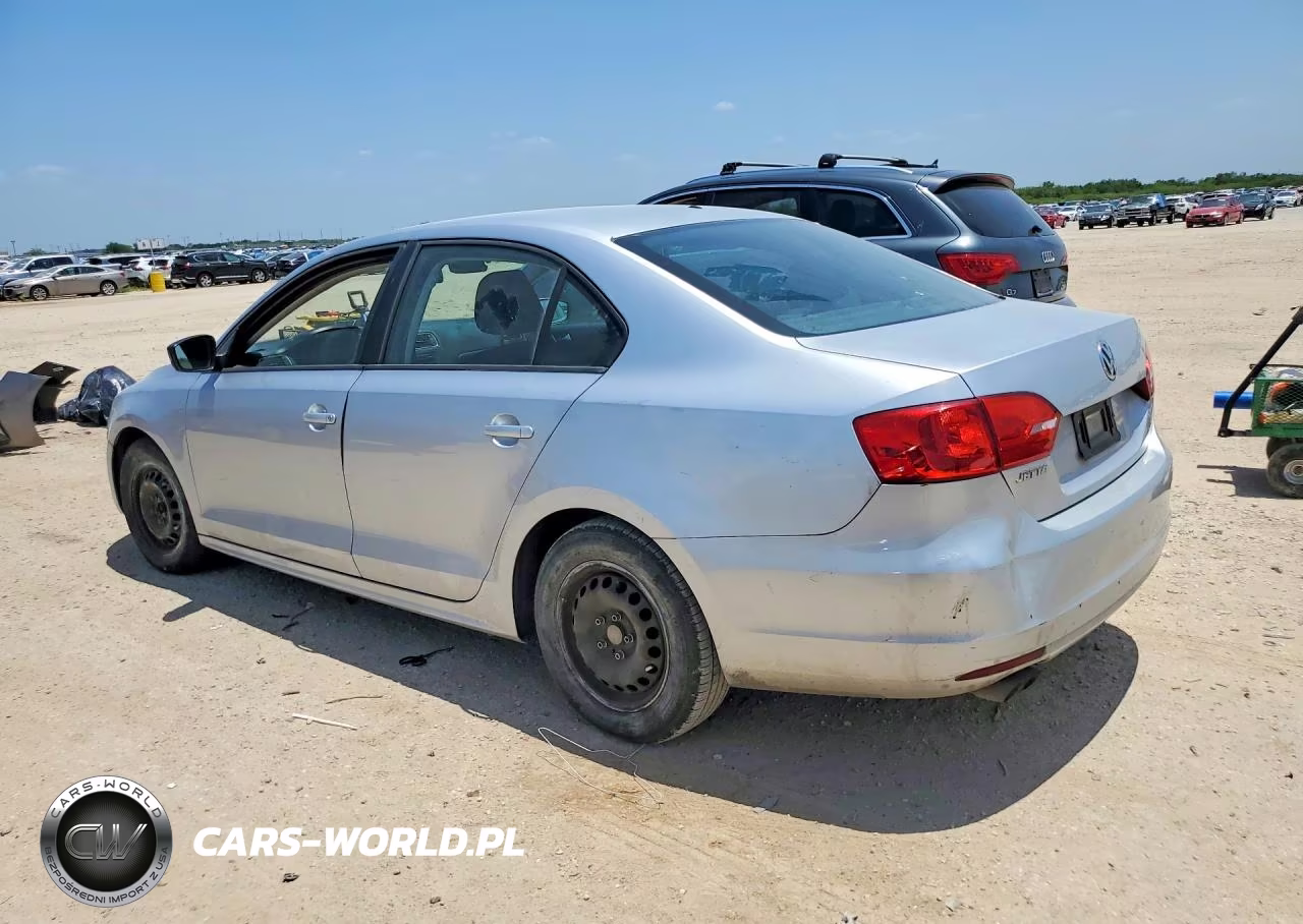2014 Volkswagen Jetta VIN:3VW2K7AJ2EM304421 - 2