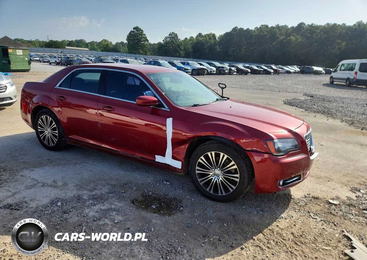 2014 Chrysler 300 S VIN:2C3CCAGG4EH203784 - 4