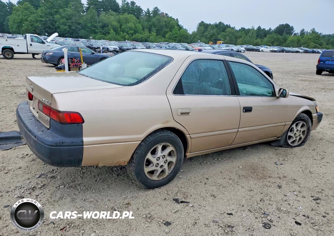 1999 Toyota Camry Le V6 VIN:JT2BF22K9X0226381 - 3