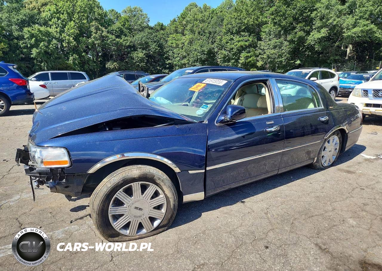 2004 Lincoln Town Car Ultimate