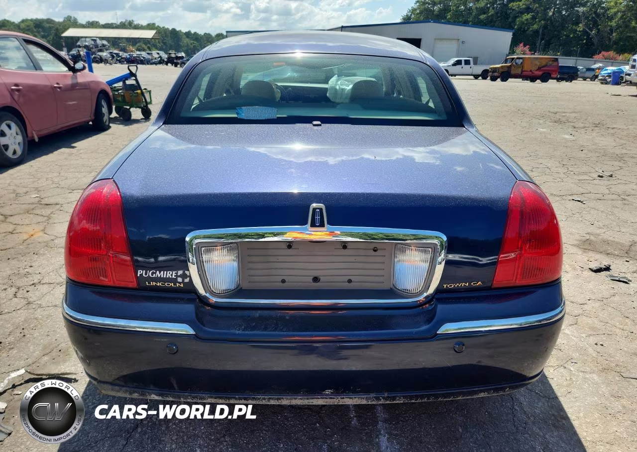 2004 Lincoln Town Car Ultimate VIN:1LNHM83W34Y677567 - 6