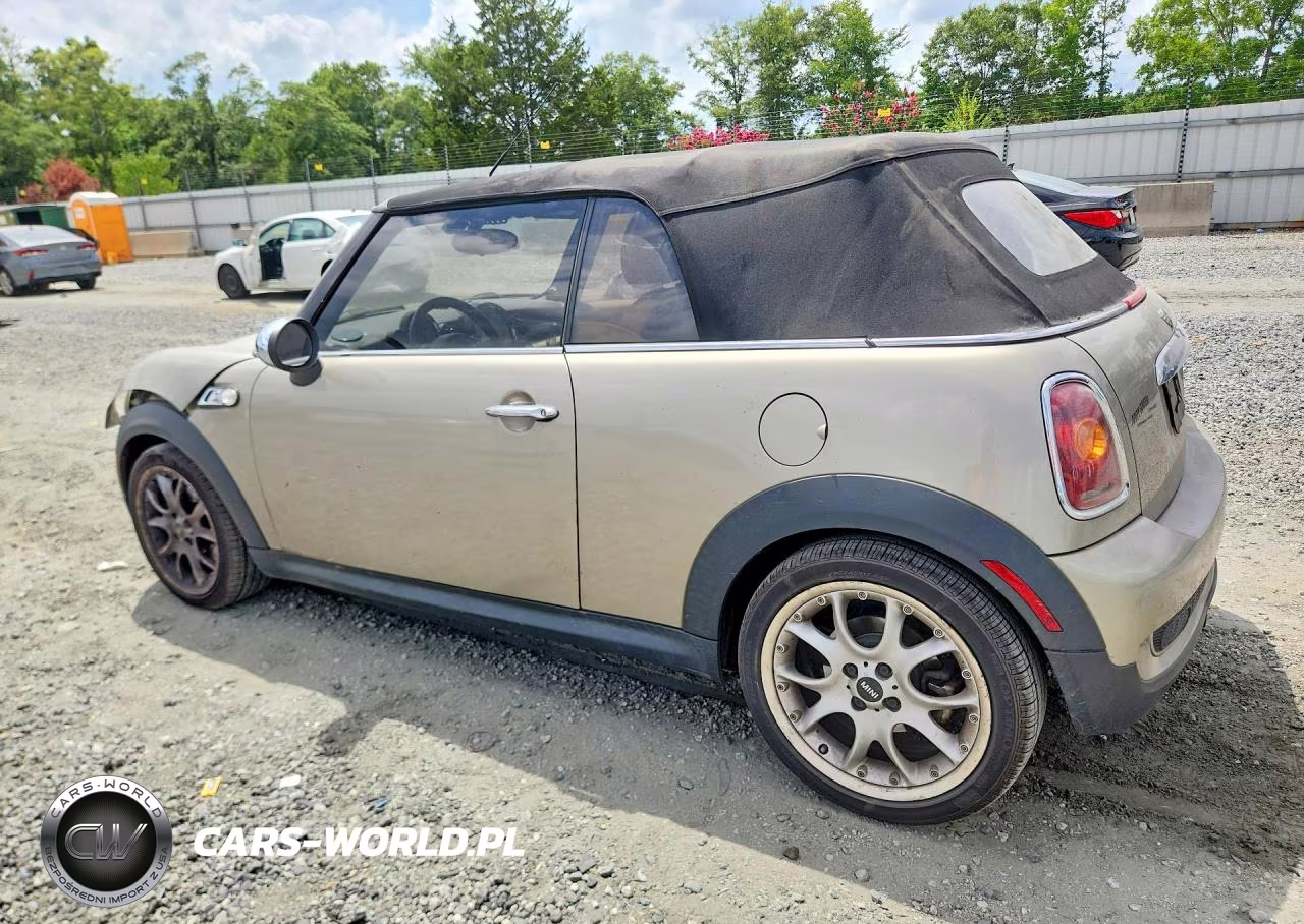 2010 Mini Cooper S VIN:WMWMS3C52ATY09307 - 2