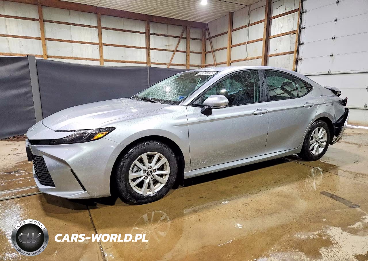 2026 Toyota Camry Le – zdjęcie 1 z 13