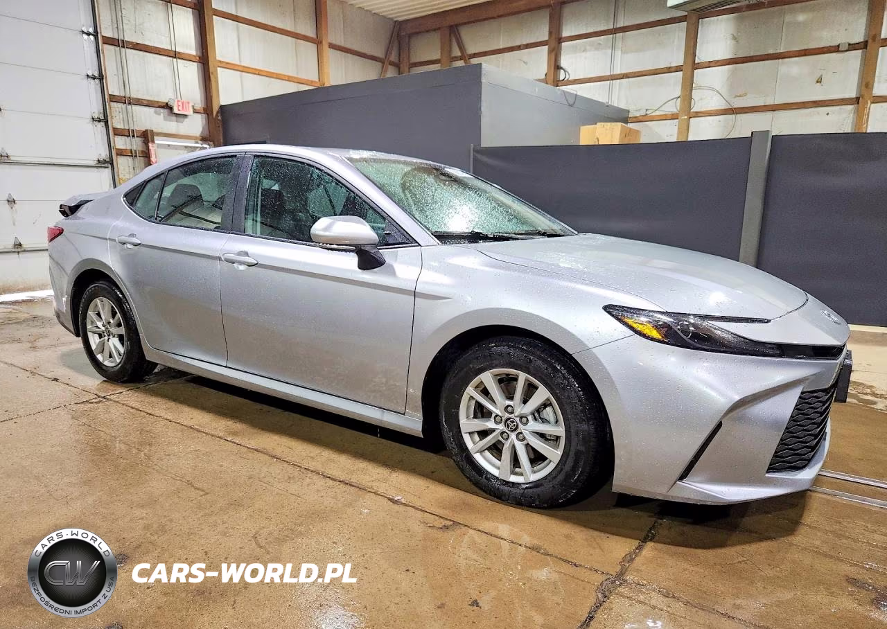 2026 Toyota Camry Le VIN:4T1DAACK0TU714642 - 4