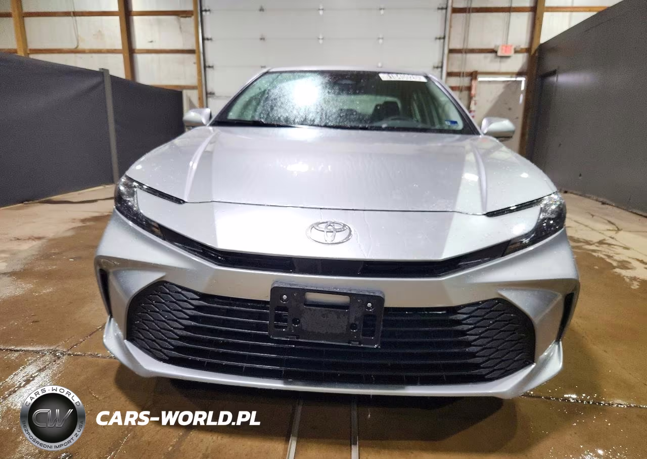 2026 Toyota Camry Le VIN:4T1DAACK0TU714642 - 5