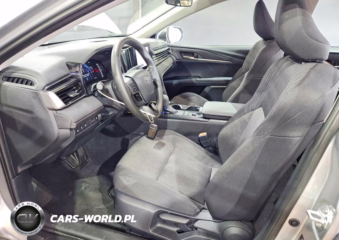 2026 Toyota Camry Le VIN:4T1DAACK0TU714642 - 7