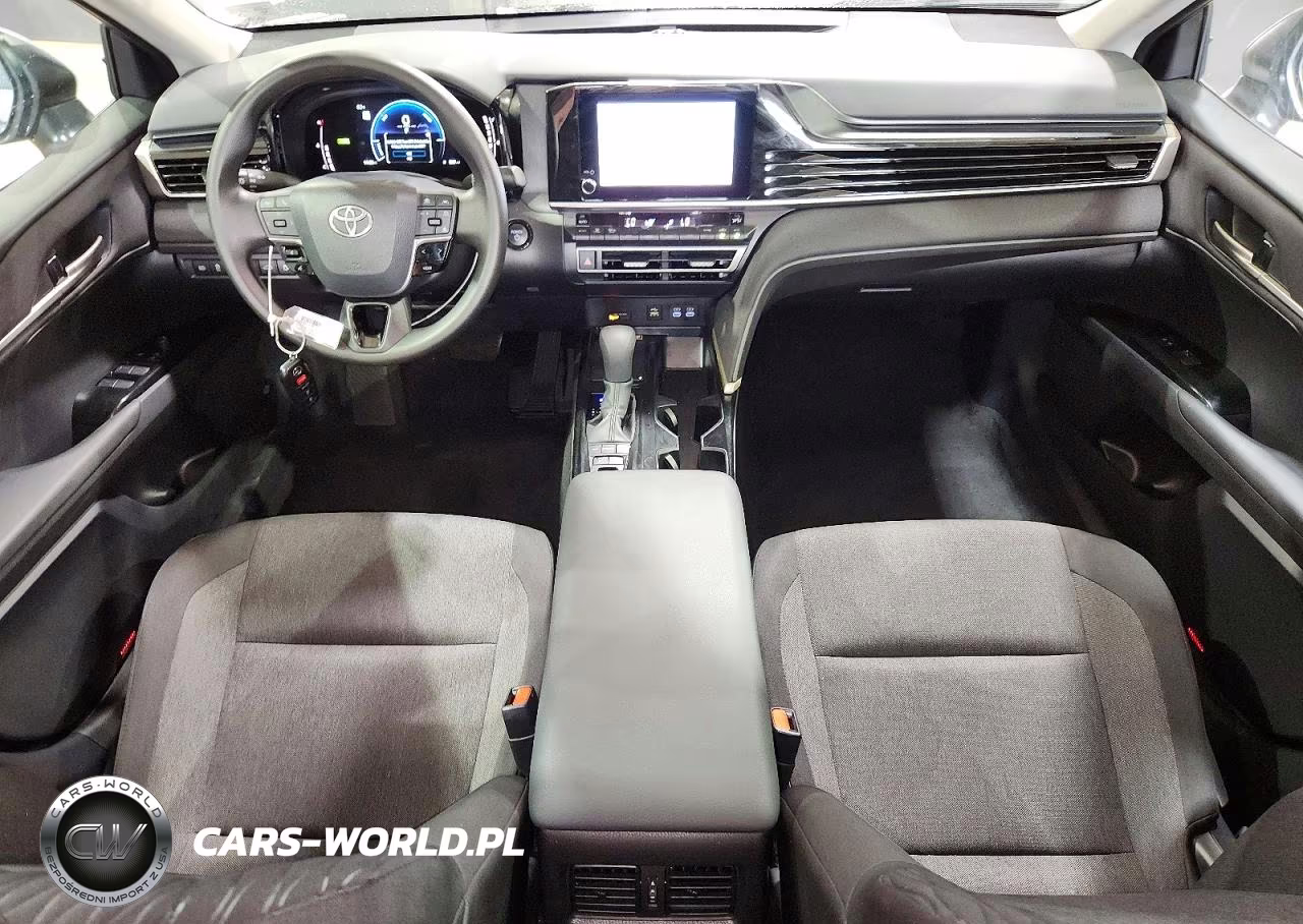 2026 Toyota Camry Le VIN:4T1DAACK0TU714642 - 8