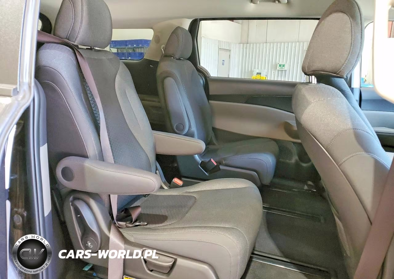 2026 Kia Carnival Lx VIN:KNDNB5K38T6609651 - 11
