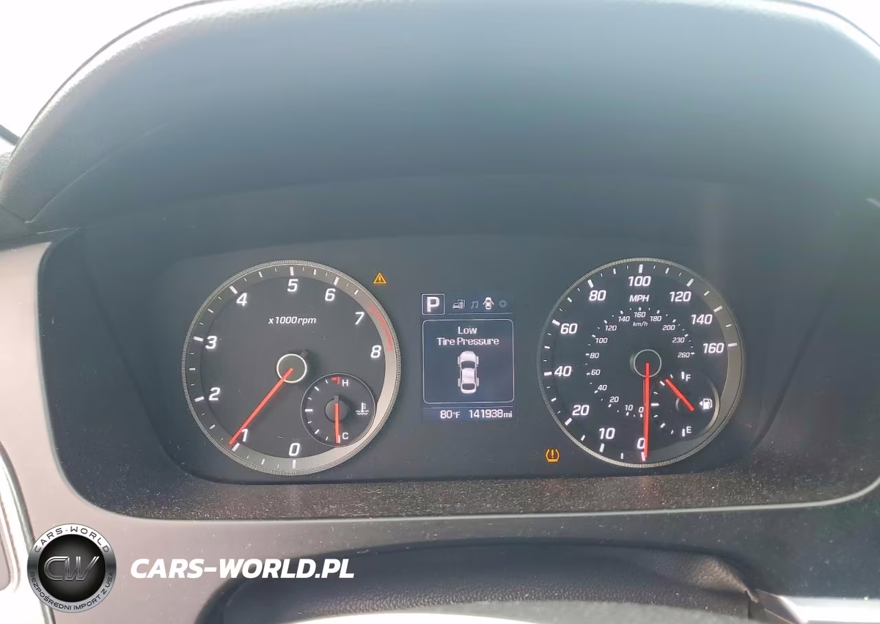 2017 Hyundai Sonata Sport 2.0T VIN:5NPE34AB3HH480716 - 9