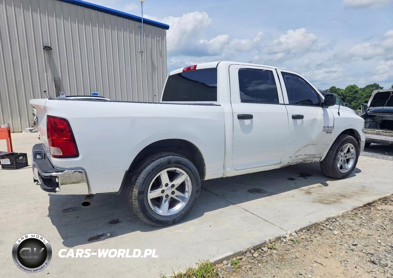 2020 Ram 1500 Classic Tradesman VIN:1C6RR6KG1LS124093 - 3