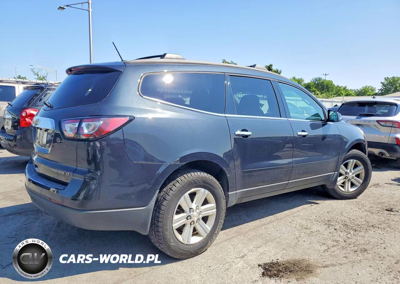 2013 Chevrolet Traverse Lt VIN:1GNKRGKD8DJ235924 - 3