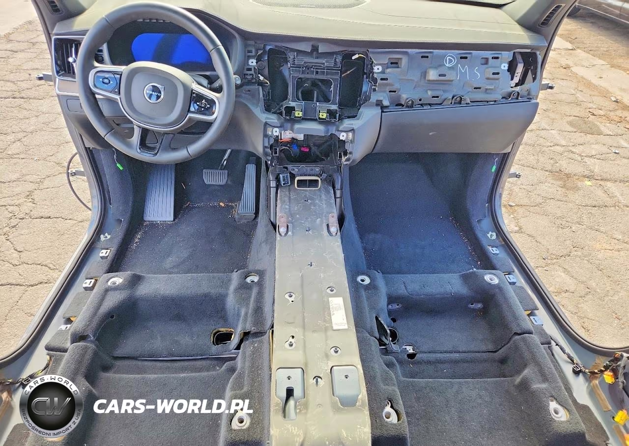 2026 Volvo Xc90 Ultra VIN:YV4H60PF8T1501919 - 8