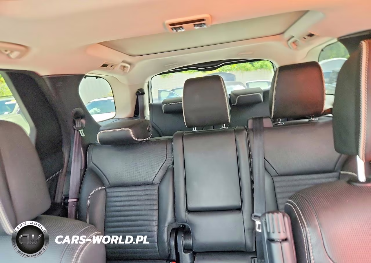 2017 Land Rover Discovery First Edition VIN:SALRTBBVXHA017437 - 10
