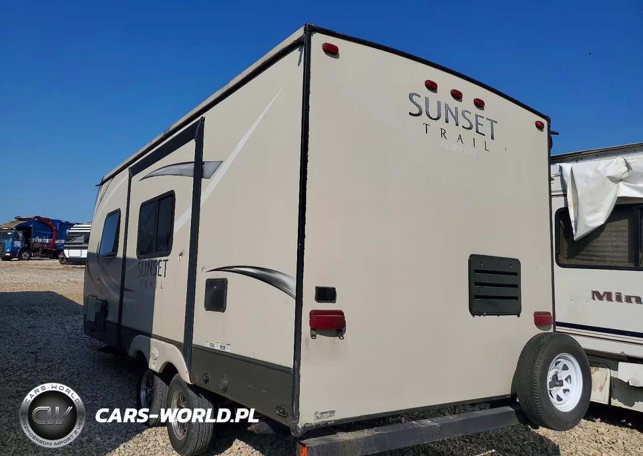2016 Cross Roads Sunset Camper VIN:4V0TC1926GE018567 - 3