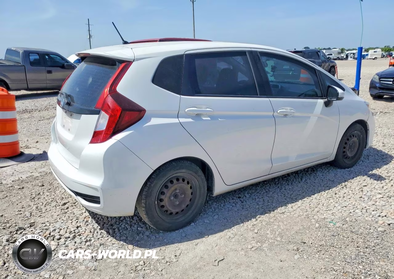 2020 Honda Fit Lx VIN:3HGGK5H47LM703935 - 3