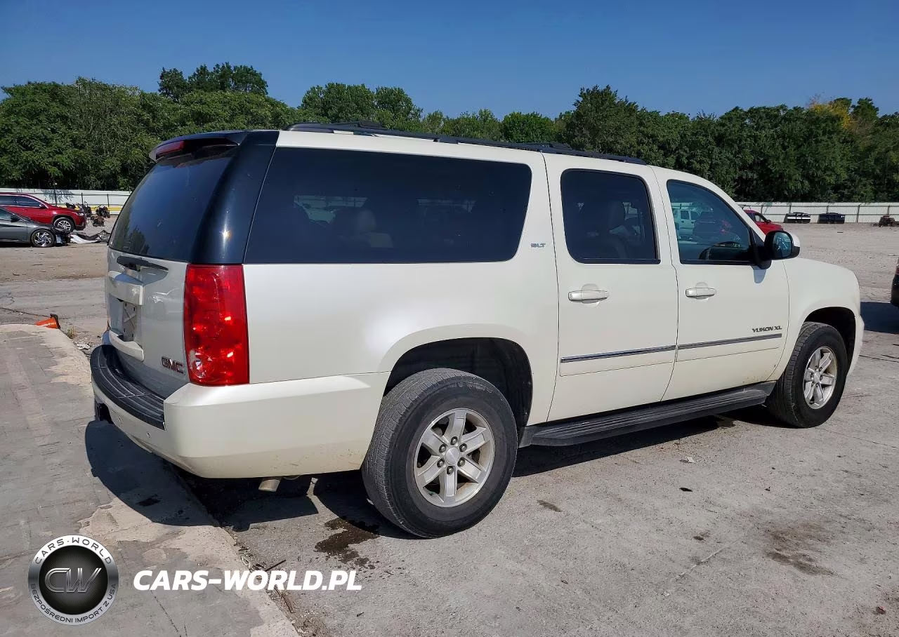 2014 GMC Yukon Xl K1500 Slt VIN:1GKS2KE74ER240454 - 3