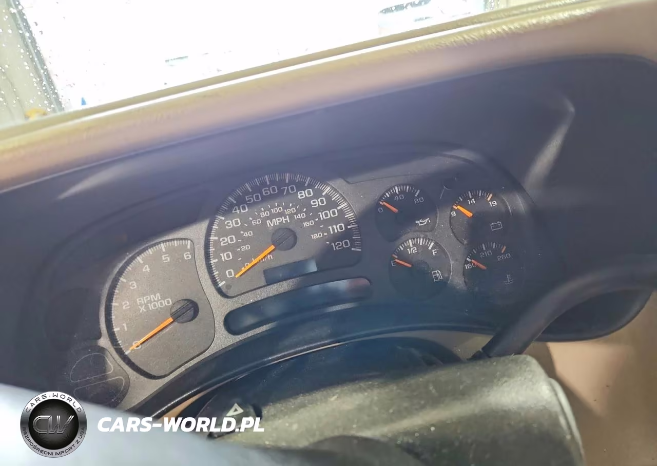 2004 Chevrolet Suburban C1500 VIN:3GNEC16Z34G293751 - 9