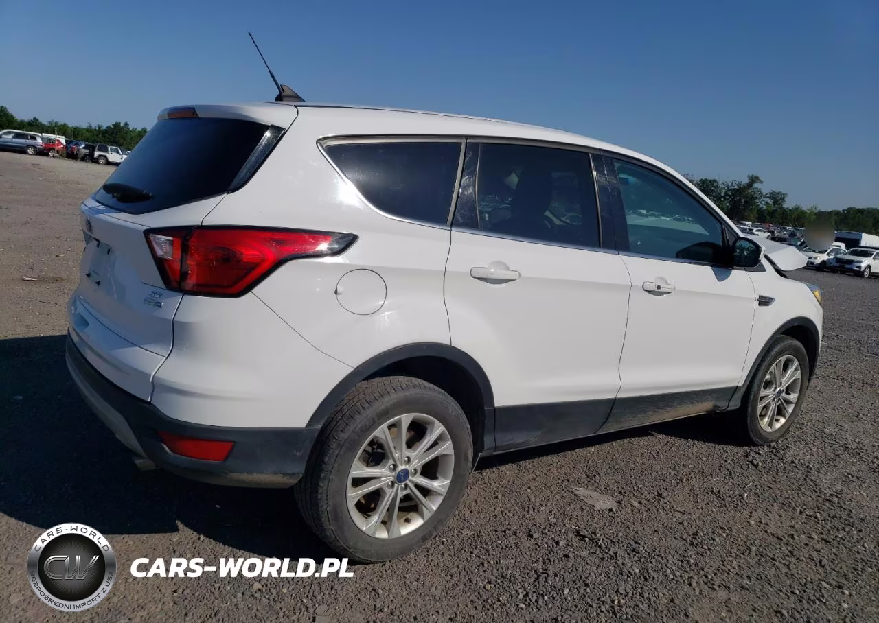 2019 Ford Escape Se VIN:1FMCU9GDXKUB41261 - 3