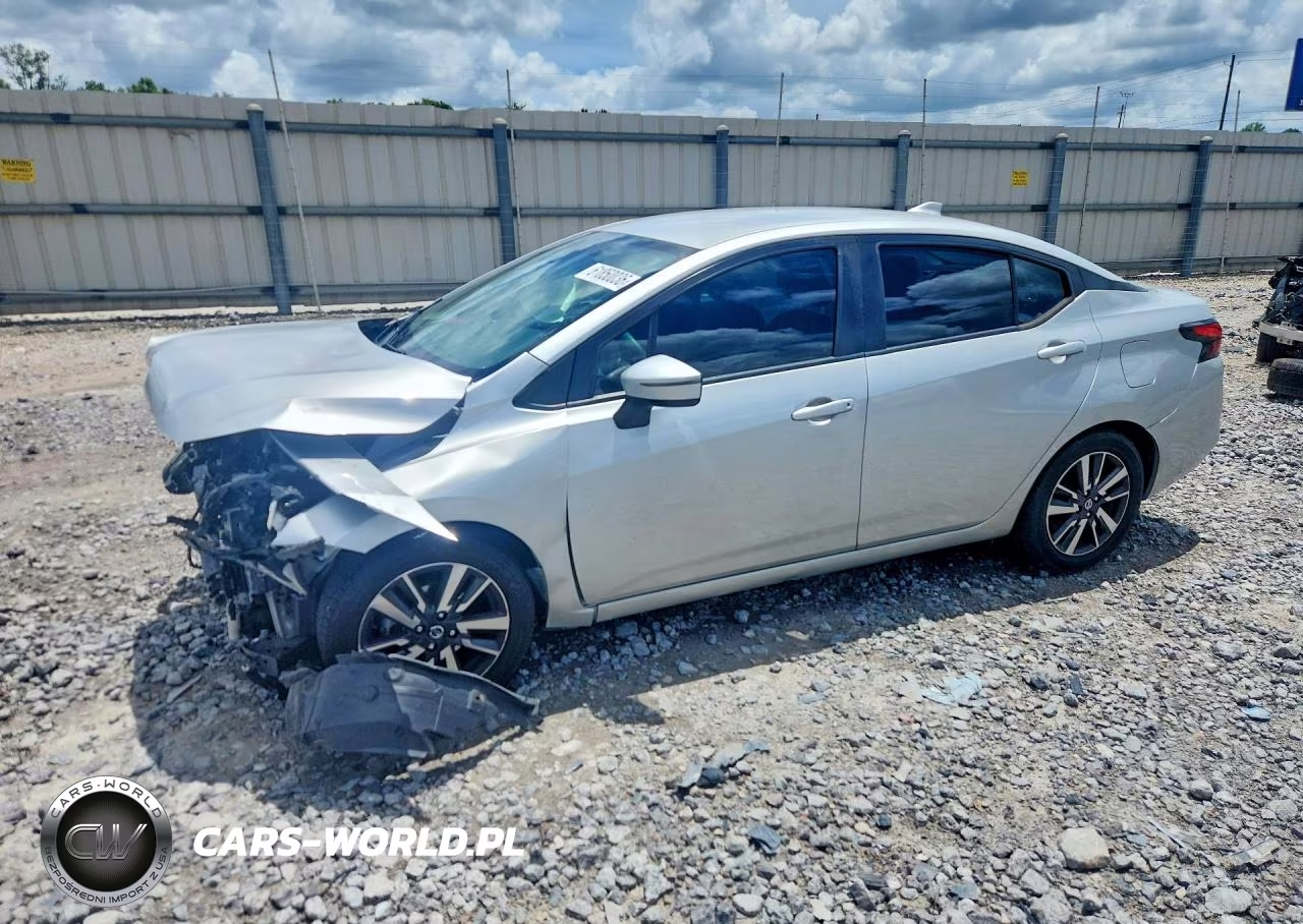 2020 Nissan Versa Sv