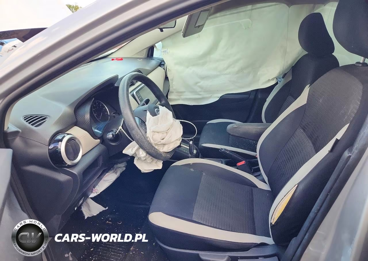 2020 Nissan Versa Sv VIN:3N1CN8EV4LL865954 - 7