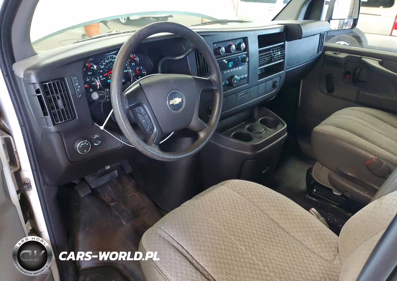 2010 Chevrolet Express G1500 VIN:1GCUGADX5A1166052 - 8