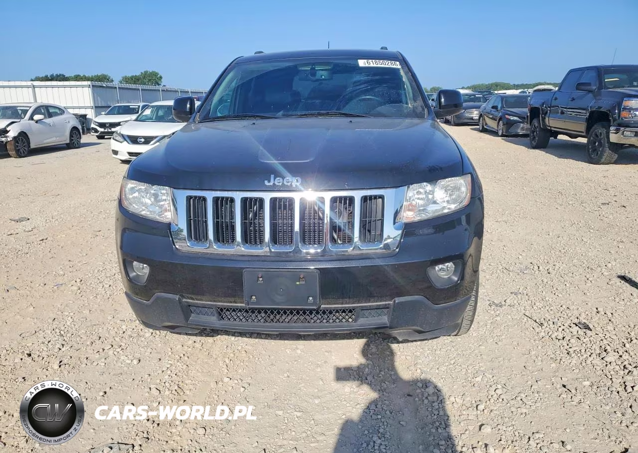 2012 Jeep Grand Cherokee Laredo VIN:1C4RJFAG9CC310749 - 5