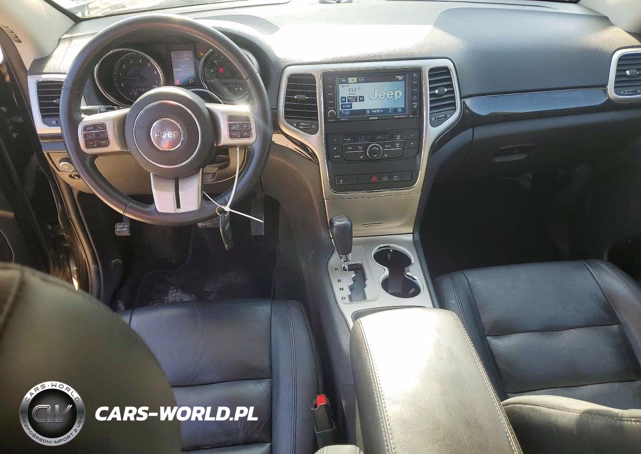 2012 Jeep Grand Cherokee Laredo VIN:1C4RJFAG9CC310749 - 8