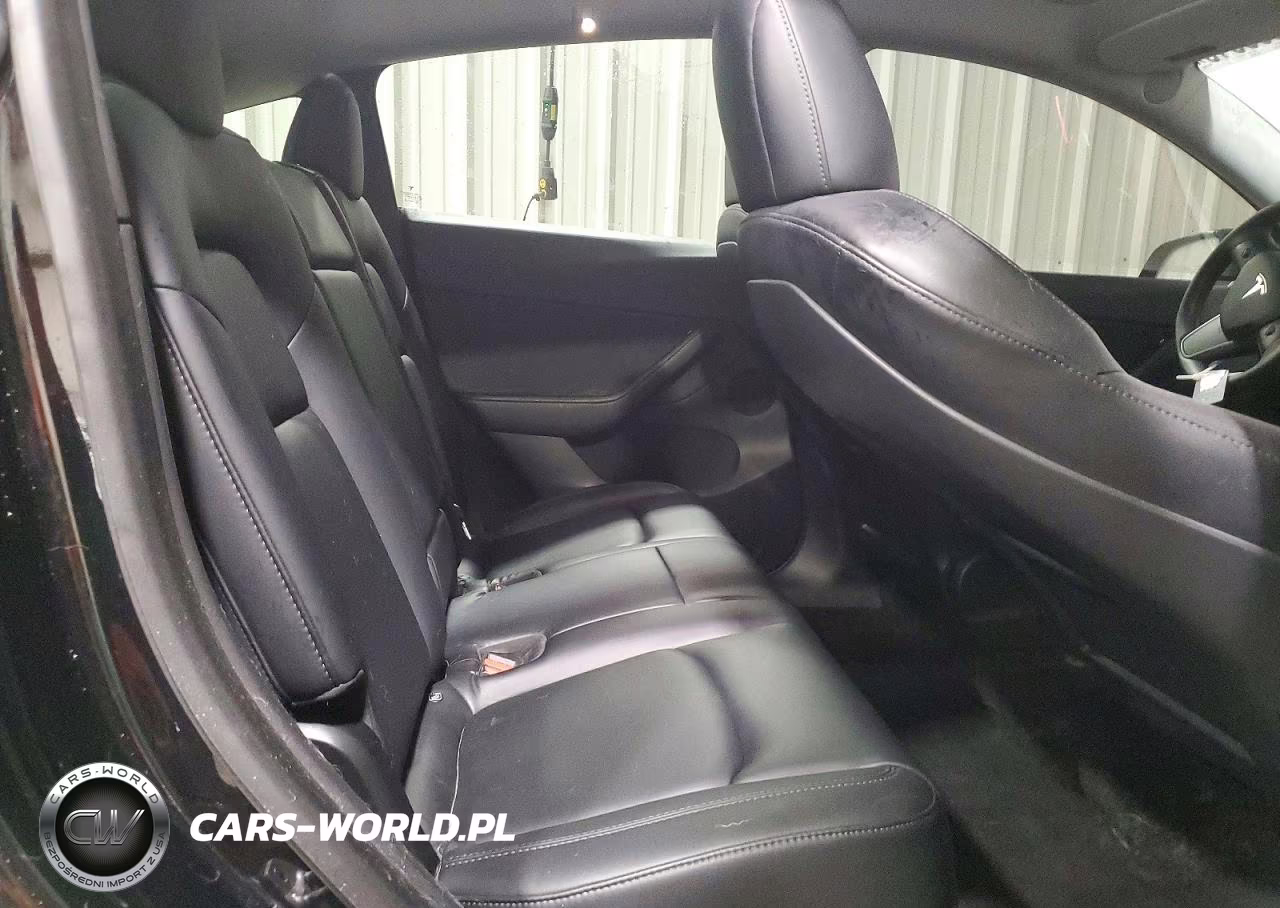 2021 Tesla Model Y VIN:5YJYGDEE6MF080101 - 11