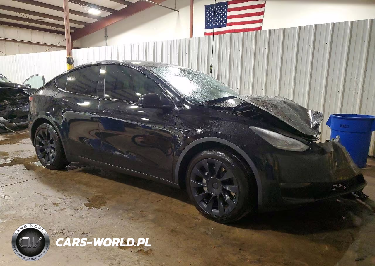 2021 Tesla Model Y VIN:5YJYGDEE6MF080101 - 4