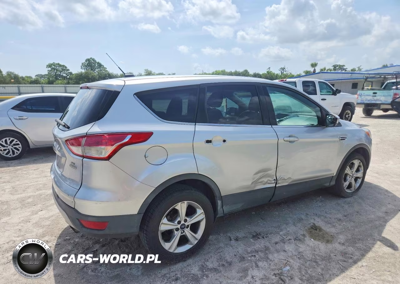 2015 Ford Escape Se VIN:1FMCU9G97FUA32418 - 3