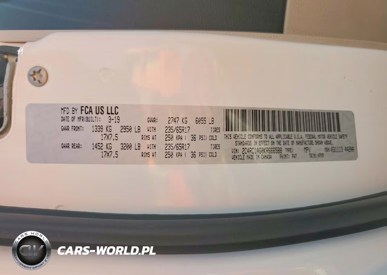 2019 Chrysler Pacifica L VIN:2C4RC1AG0KR666588 - 13