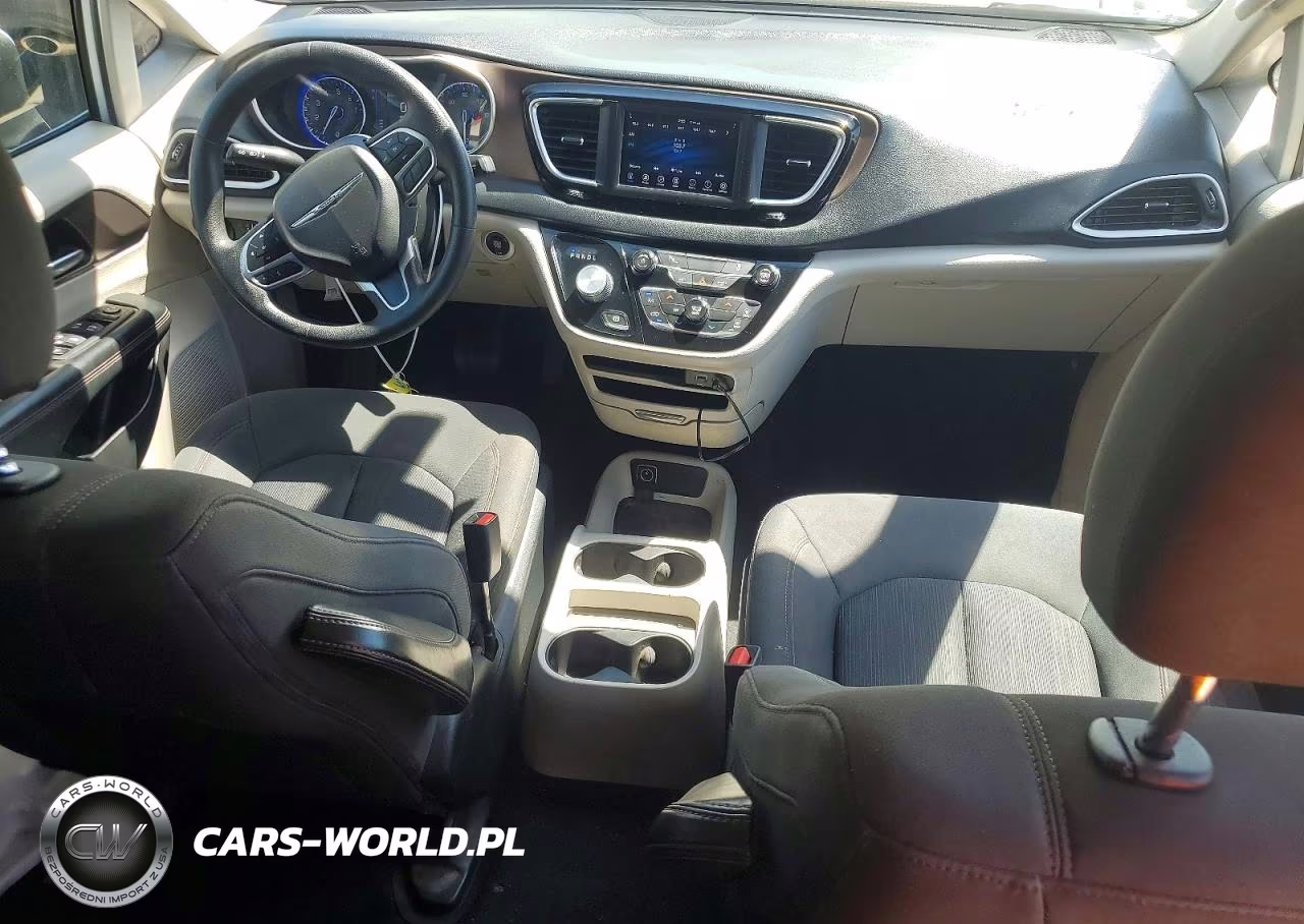 2019 Chrysler Pacifica L VIN:2C4RC1AG0KR666588 - 8
