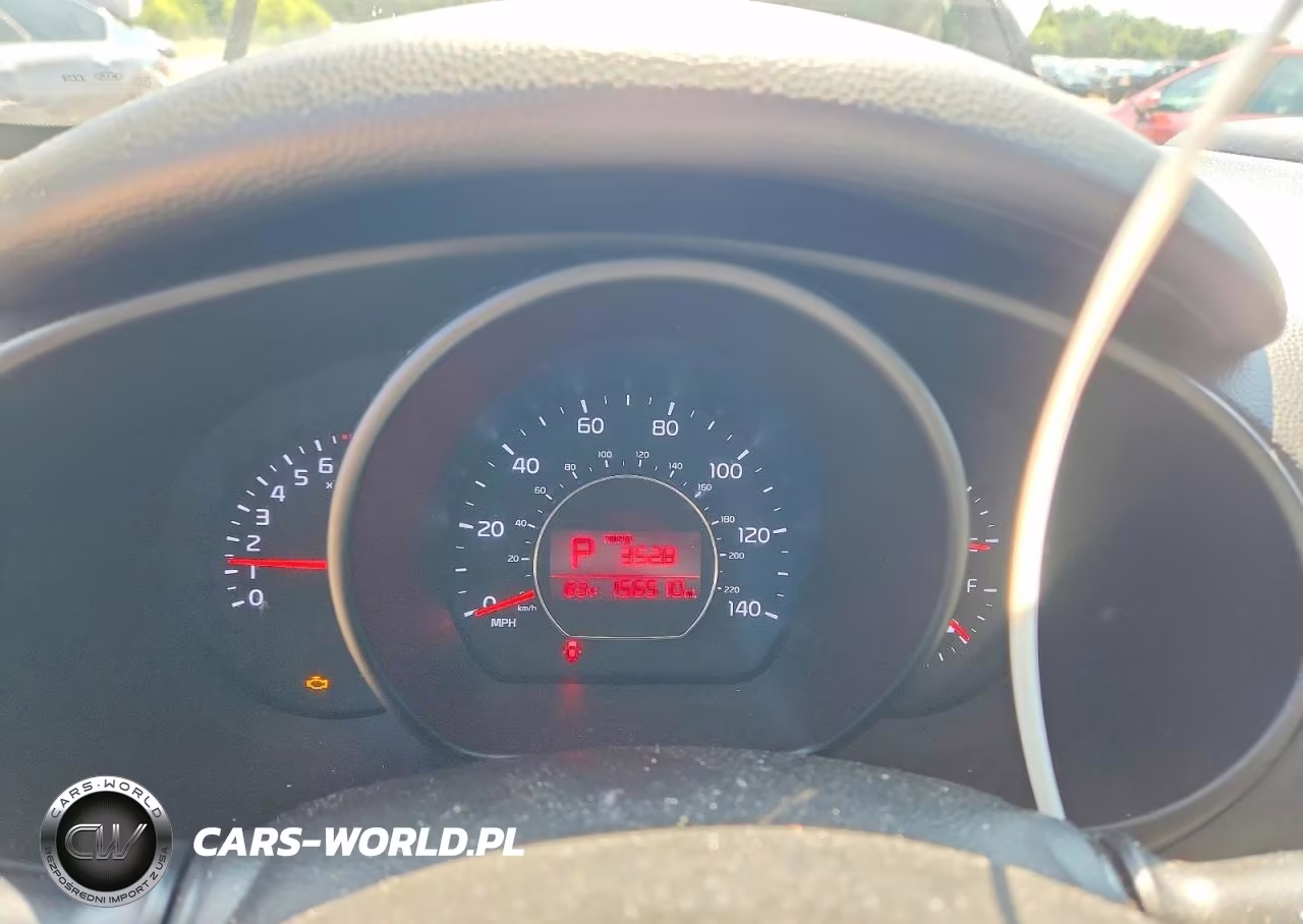 2015 Kia Soul + VIN:KNDJP3A54F7183186 - 9