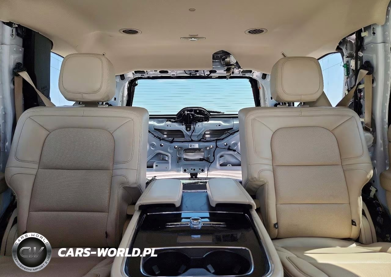 2020 Lincoln Navigator Reserve VIN:5LMJJ2LT3LEL19699 - 10