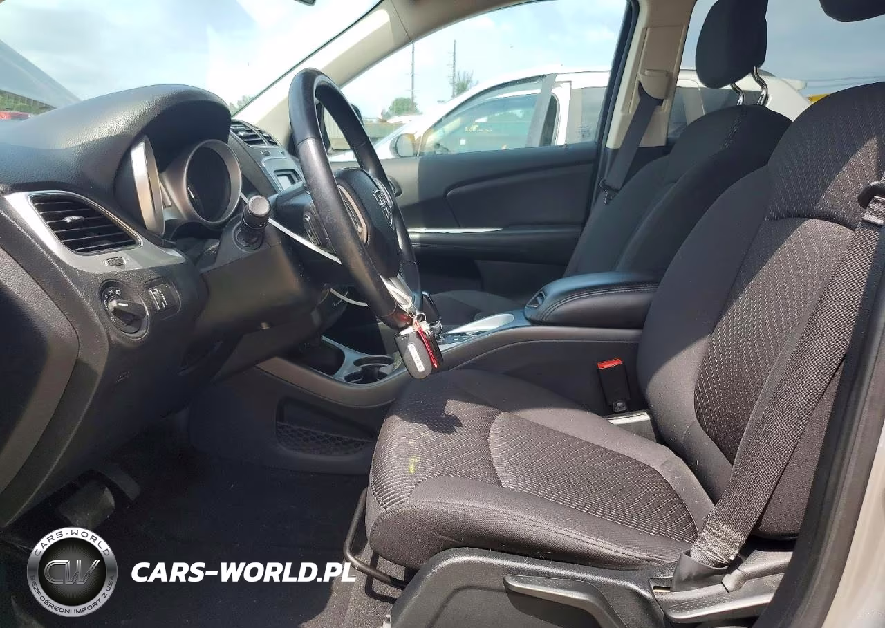2018 Dodge Journey Se VIN:3C4PDCAB8JT228174 - 7