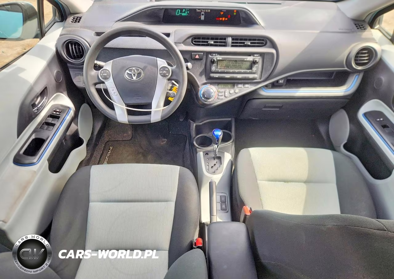 2013 Toyota Prius C Two VIN:JTDKDTB30D1054369 - 8